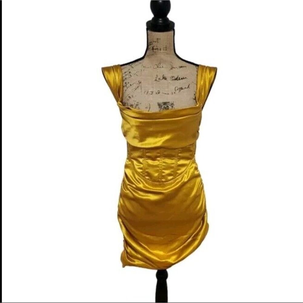 Nwt For Love and Lemons gold asymmetrical off shoulder/cap sleeve dress, size m